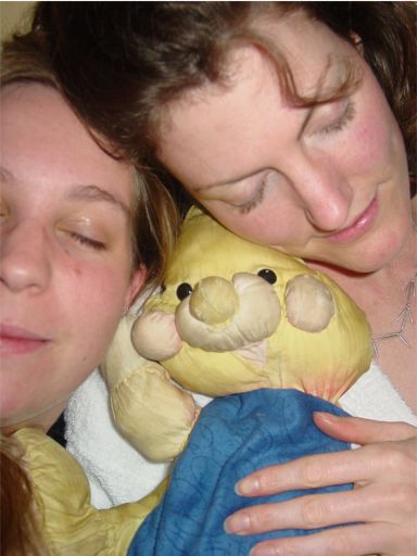 menage a trois avec le lapin jaune